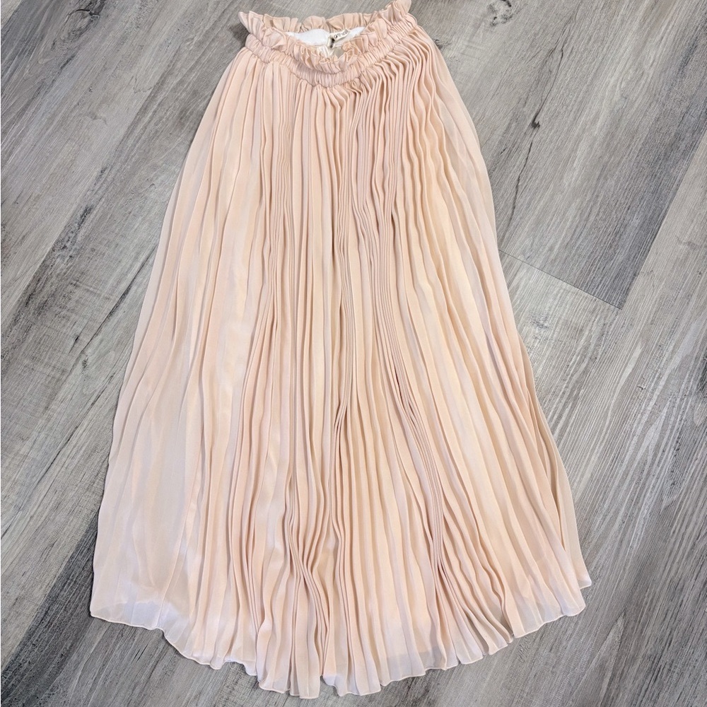 show room pleated lined maxi skirt